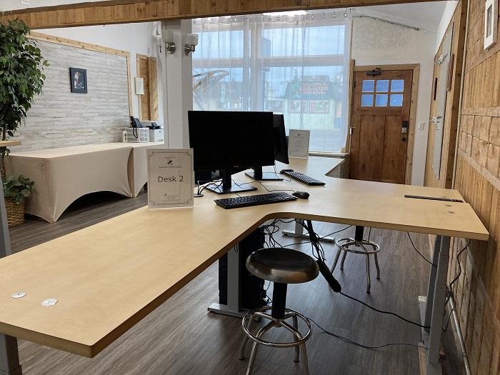 Desk 2